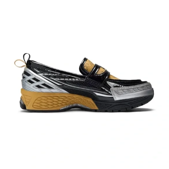 New Balance Men's Black and Yellow Sneakers